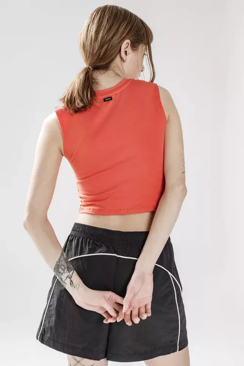 MUSCULOSA CORTA ESCOTE REDONDO EN ALGODÓN C LYCRA