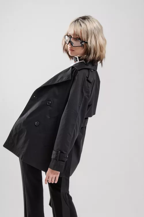 TRENCH LARGO CON LAZO , TELA GABARDINA